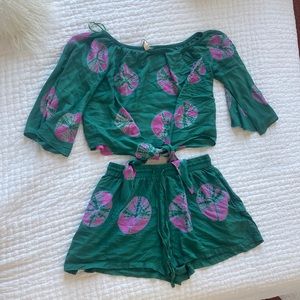 Two piece set
